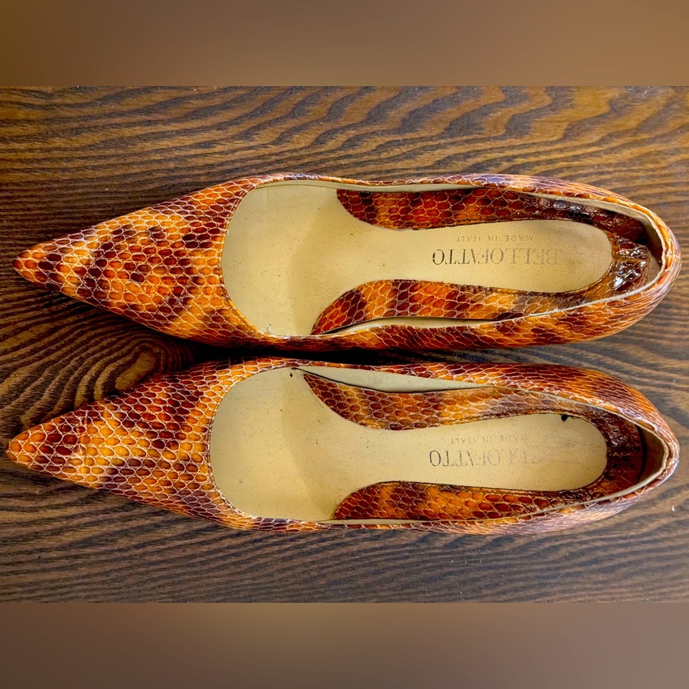 Bellofatto brown leather snake 3” heels Size 7.5